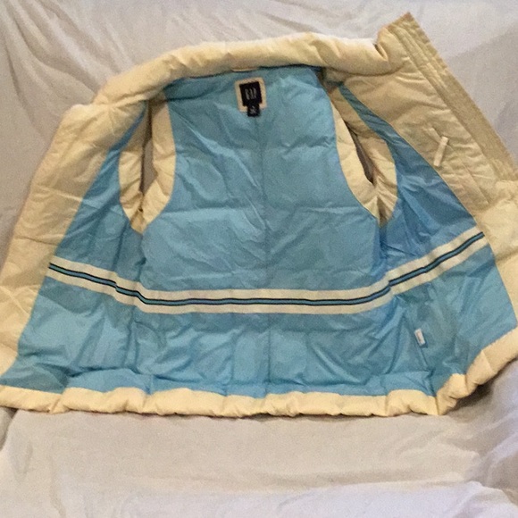 GAP Vest - Picture 3 of 8